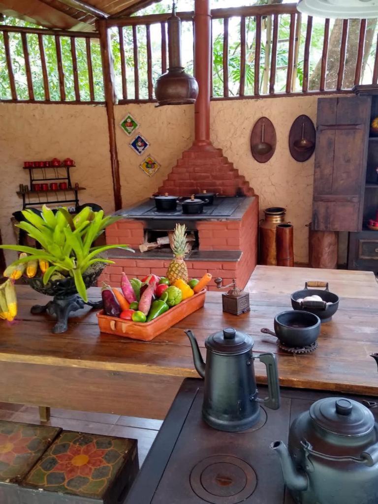 Hotel Fazenda Rochedo Conservatória Eksteriør bilde